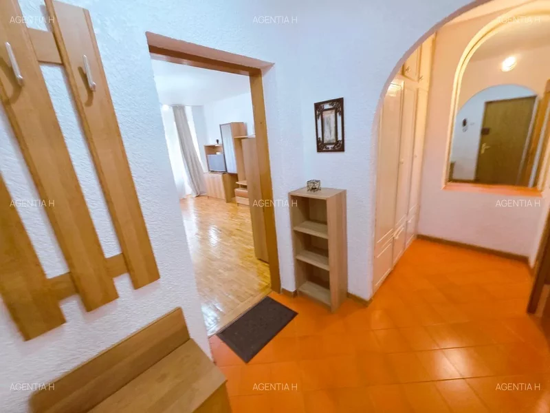 Stirbei Voda, Tribunalul Sectorului 6, Eroilor, garsoniera, 42 mp.